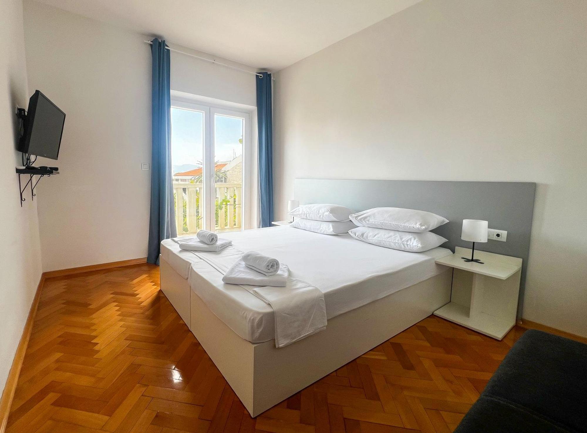 Pansion Palme Apartment Drvenik  Ngoại thất bức ảnh