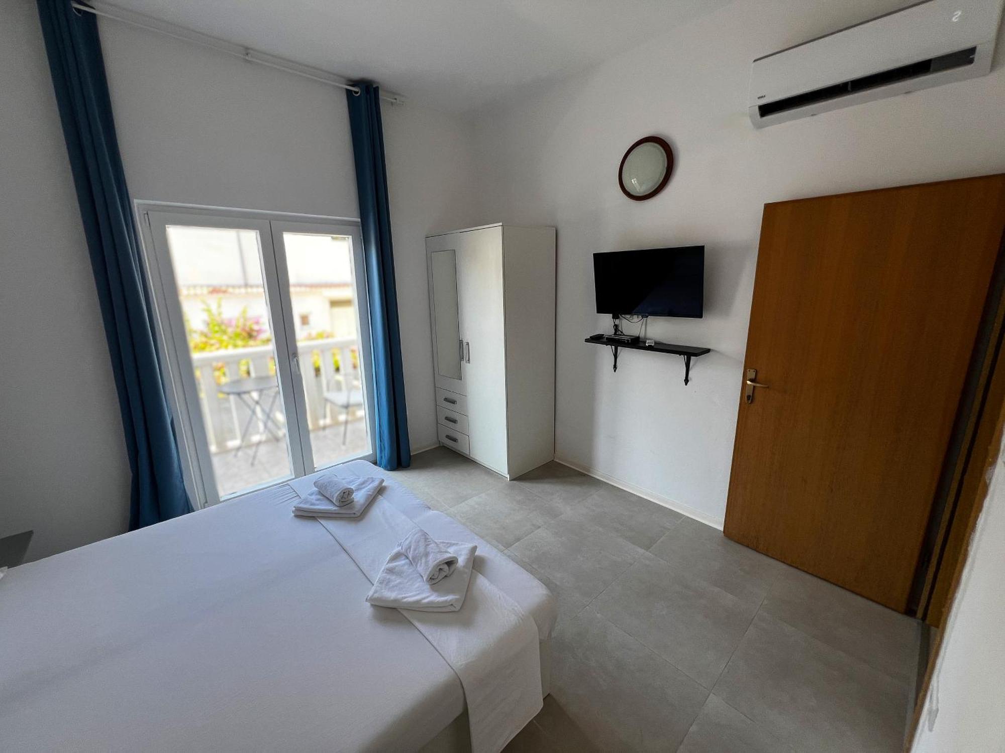 Pansion Palme Apartment Drvenik  Ngoại thất bức ảnh